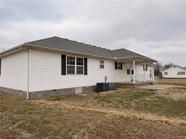 $229,900 | 1007 North Main Street, Diamond, MO 64840