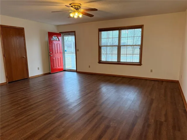 $229,900 | 1007 North Main Street, Diamond, MO 64840