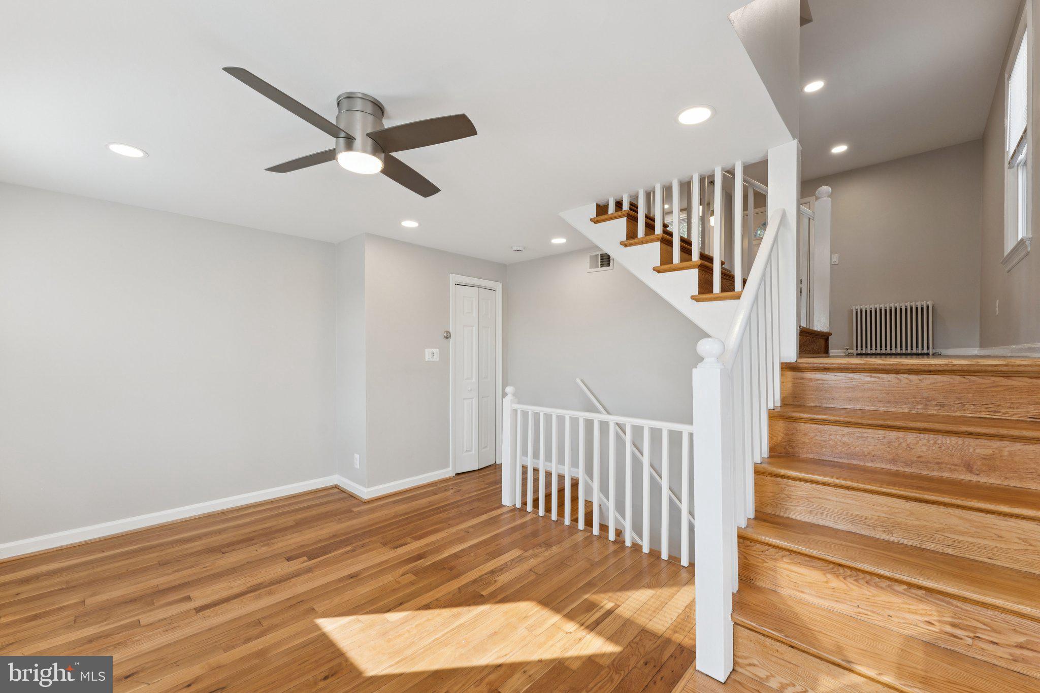 3621 South Kemper Road Arlington, VA 22206 - Photo 4 of 22 a view of entryway and hall with wooden floor