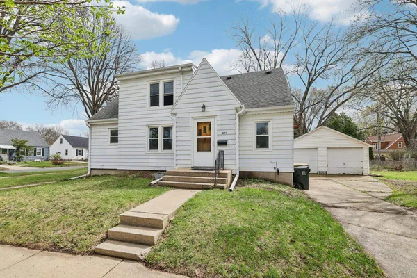 $450,000 | 811 North Street, Madison, WI 53704