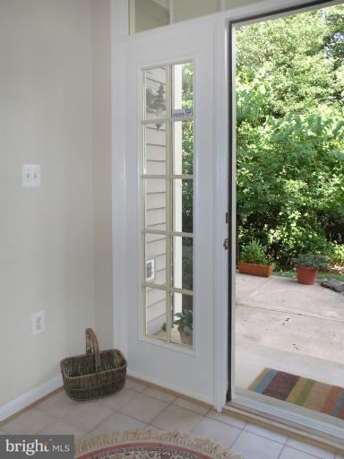 11400 Windleaf Court, Unit S Reston, VA 20194 - Photo 4 of 29 FOYER ENTRY w/DIRECT ACCESS GARAGE
