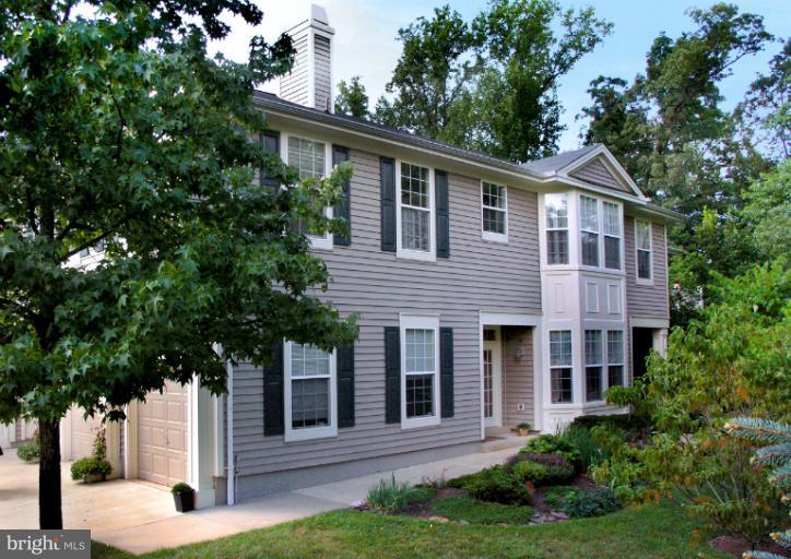 11400 Windleaf Court, Unit S Reston, VA 20194 - Photo 7 of 29 GARDEN ENTRANCE ON SIDE OF BUILDING