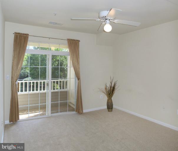 11400 Windleaf Court, Unit S Reston, VA 20194 - Photo 10 of 29 MASTER BEDROOM has SGD to BALCONY!