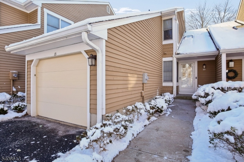 13 Eton Court Bedminster, NJ 07921 - Photo 1 of 50