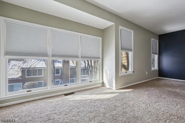 $3,950 | 13 Eton Court, Bedminster, NJ 07921