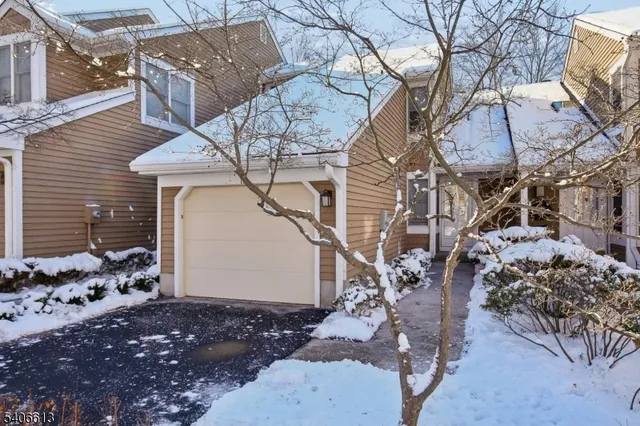 $3,950 | 13 Eton Court, Bedminster, NJ 07921