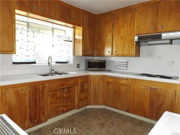 $6,800 | 1508 South Magnolia Avenue, Ontario, CA 91762