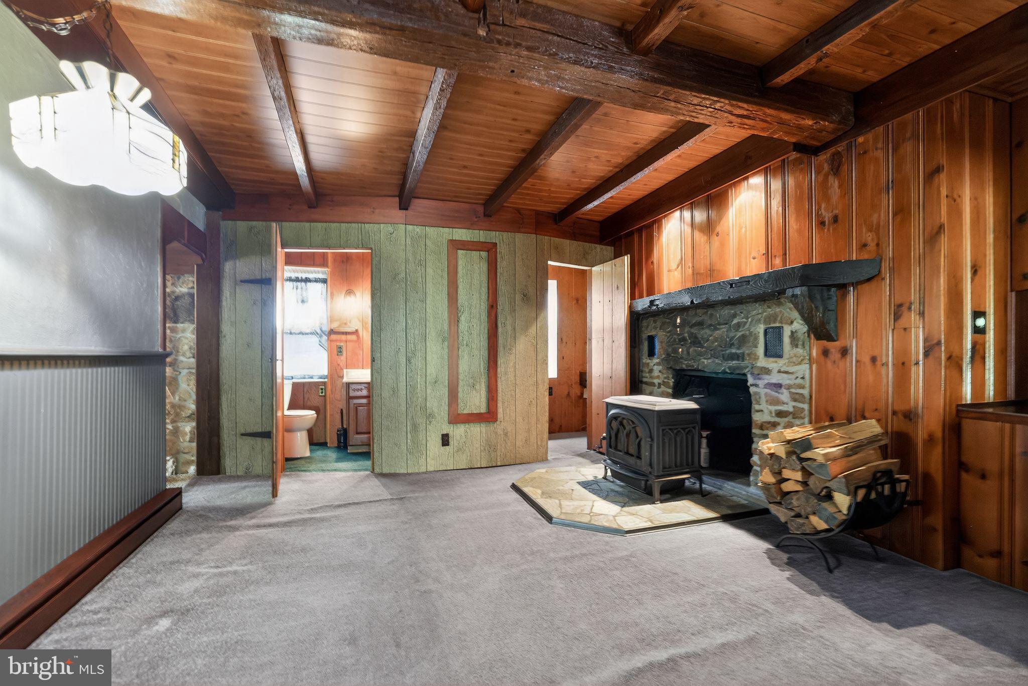 1786 Weisstown Road Boyertown, PA 19512 - Photo 15 of 37