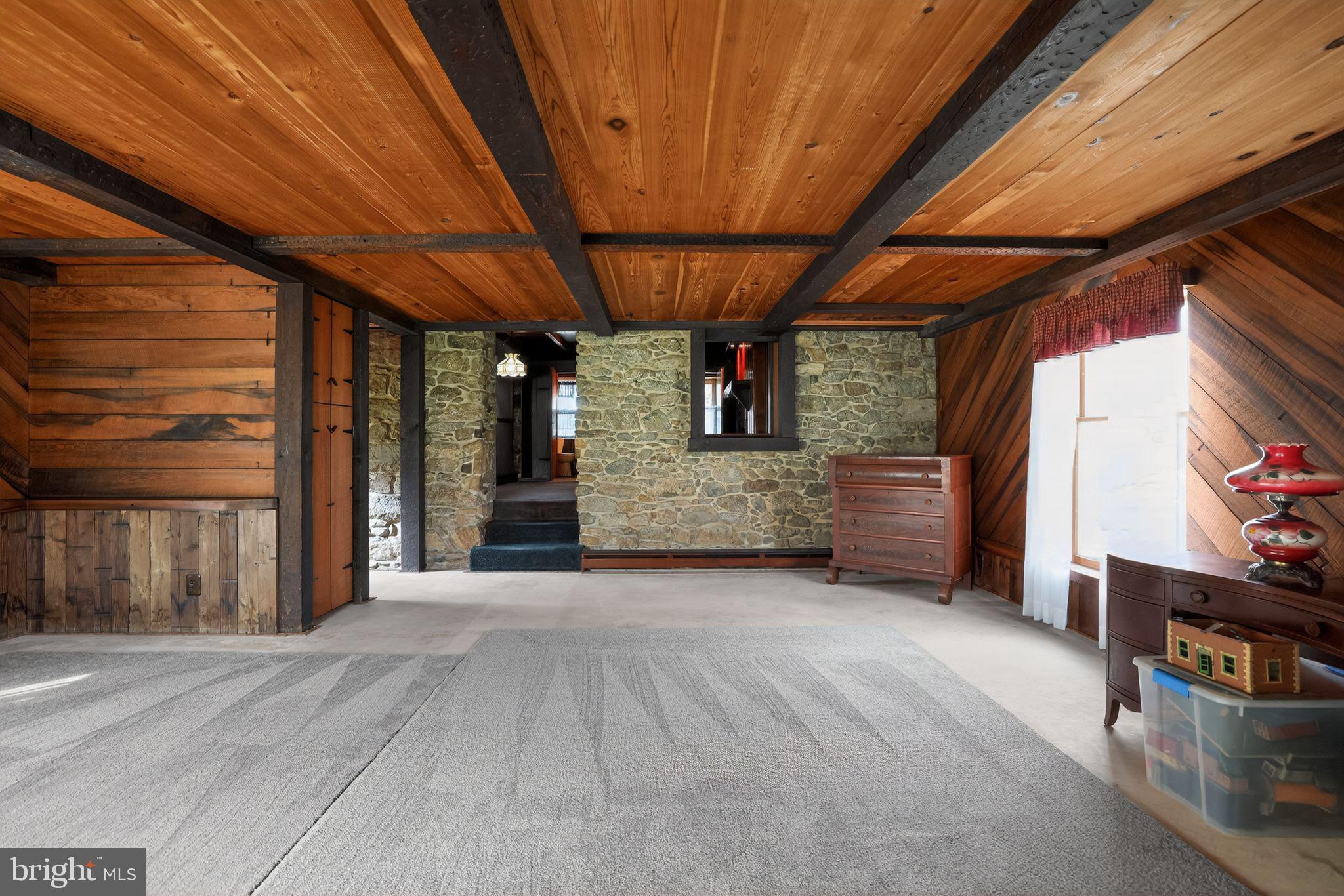 1786 Weisstown Road Boyertown, PA 19512 - Photo 18 of 37