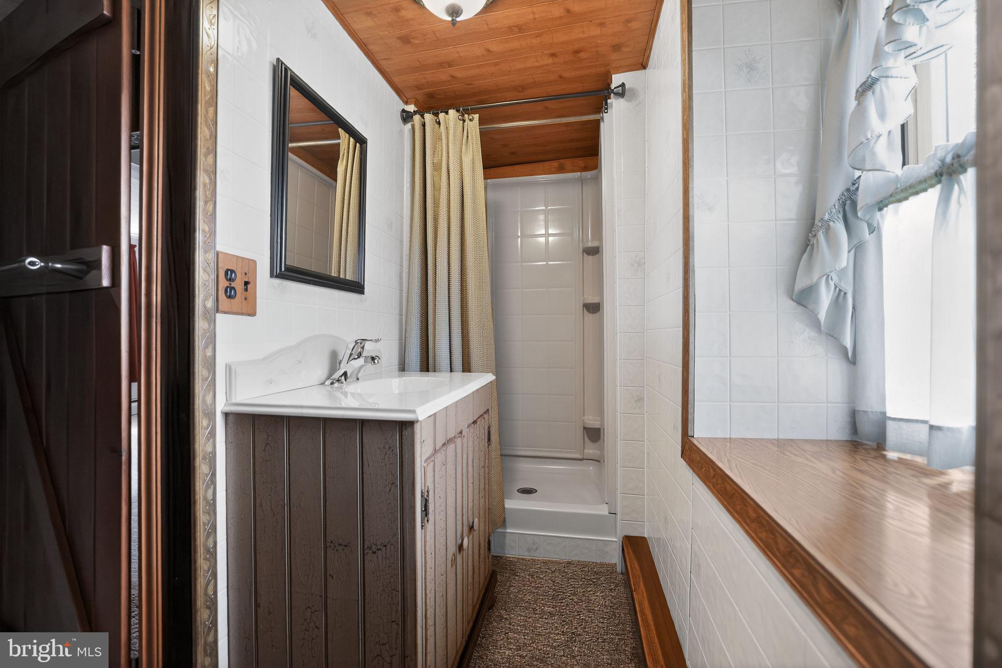 1786 Weisstown Road Boyertown, PA 19512 - Photo 23 of 37