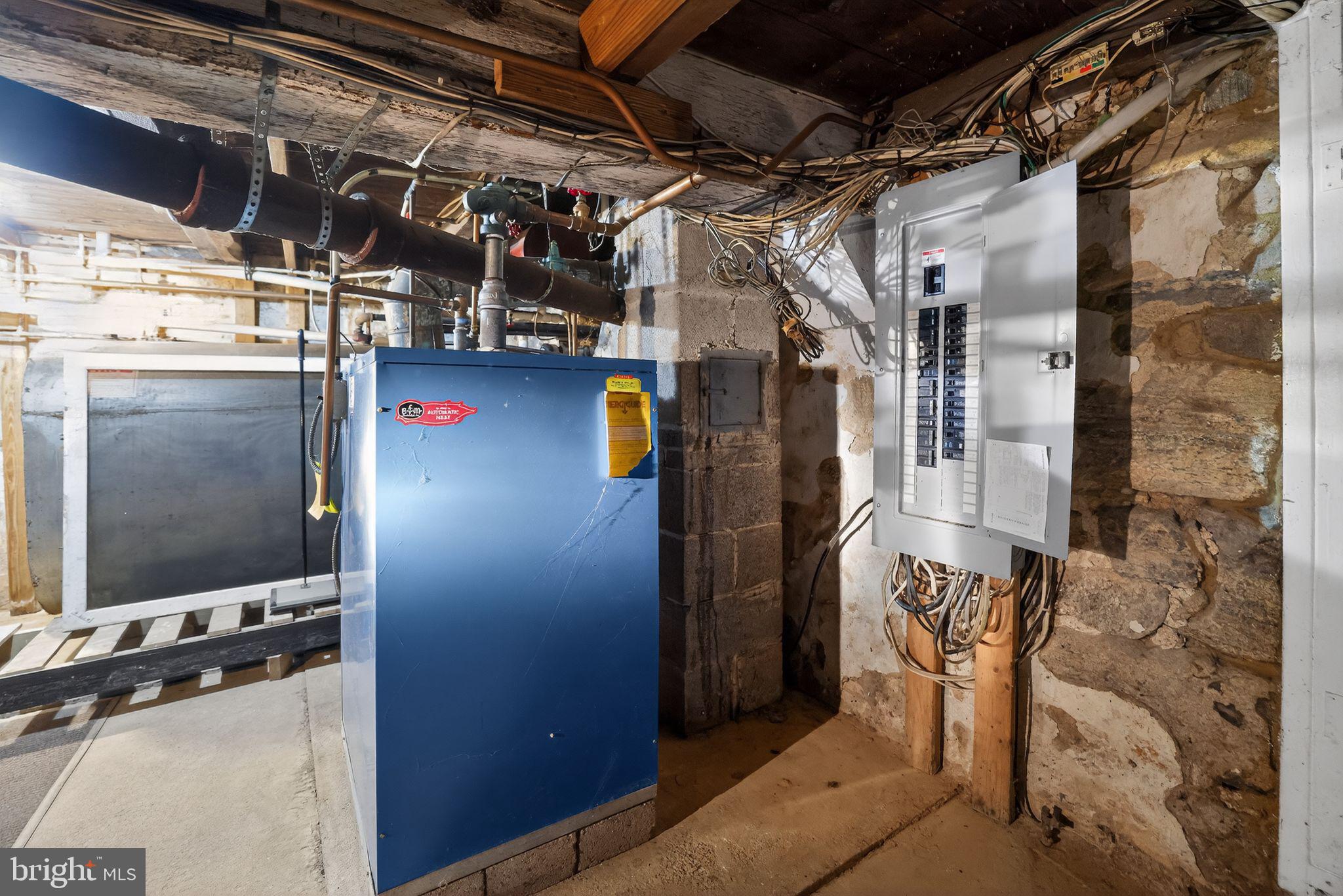 1786 Weisstown Road Boyertown, PA 19512 - Photo 27 of 37