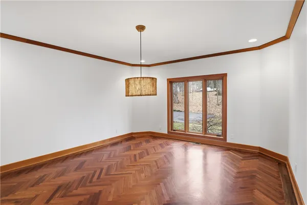 $1,299,900 | 42 Lake Lacoma Drive, Perinton, NY 14534