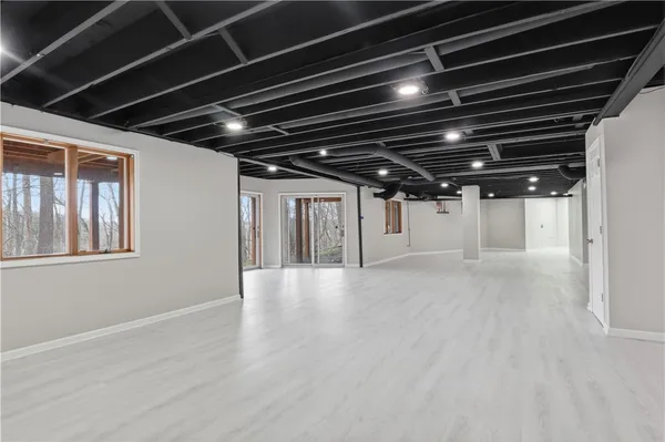 $1,299,900 | 42 Lake Lacoma Drive, Perinton, NY 14534