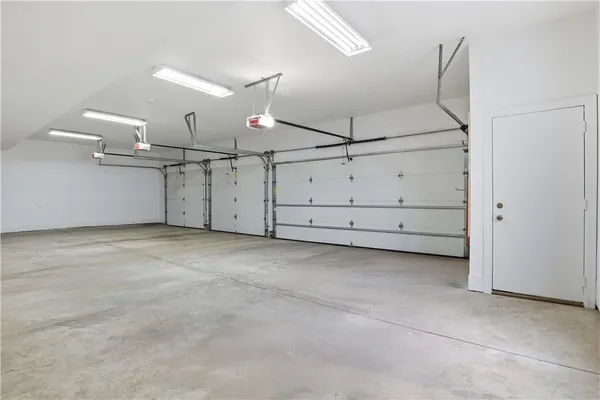 $1,299,900 | 42 Lake Lacoma Drive, Perinton, NY 14534