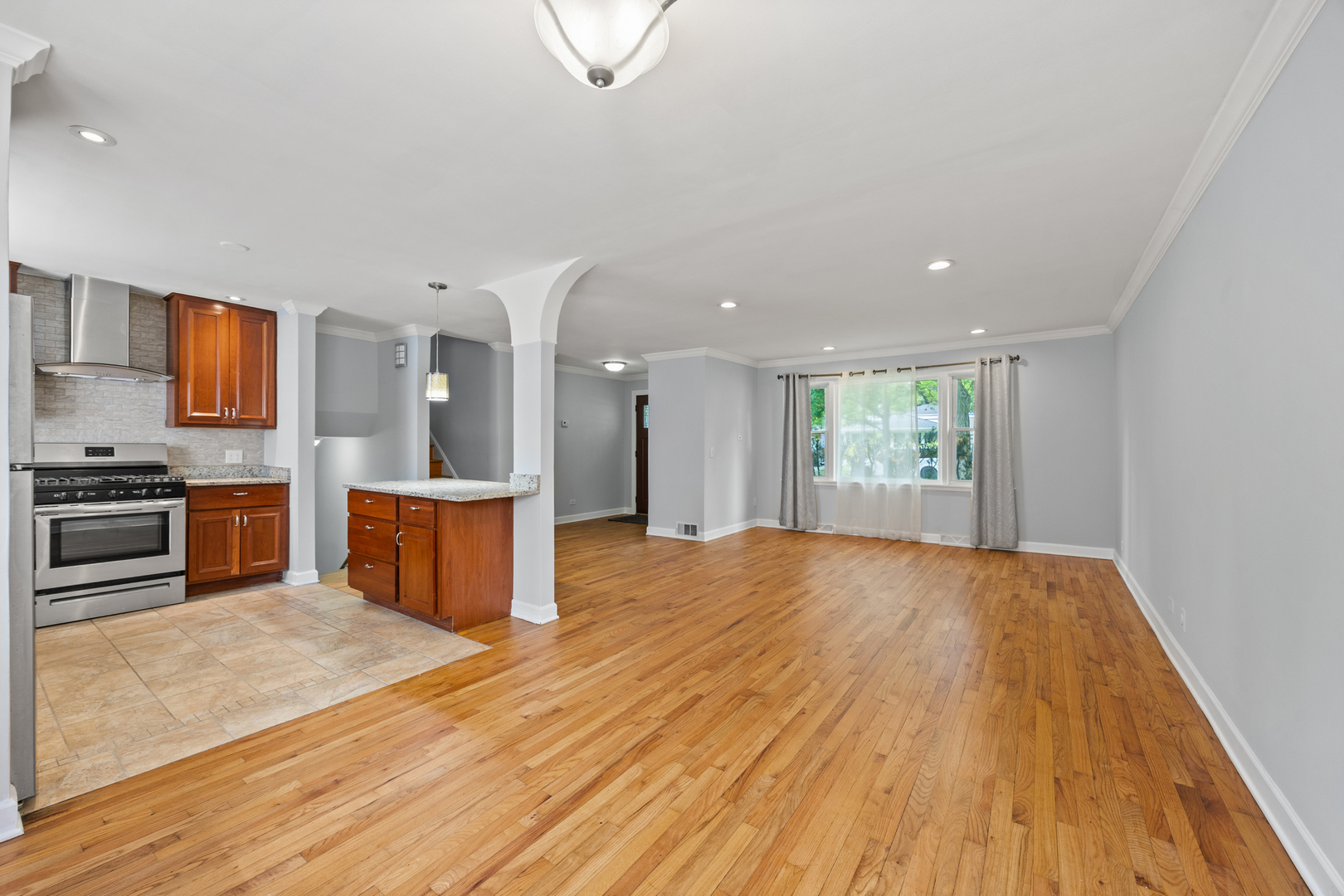 939 Long Road Glenview, IL 60025 - Photo 8 of 35