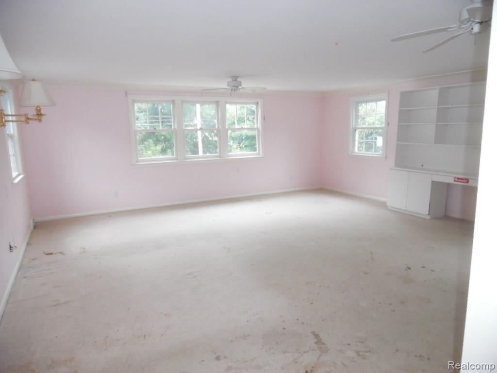 704 Neff Road Grosse Pointe, MI 48230 - Photo 39 of 42 SAM_4299.JPG