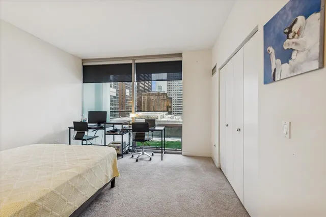 $2,400 | 8 East Randolph Street, Unit 1806, Chicago, IL 60601