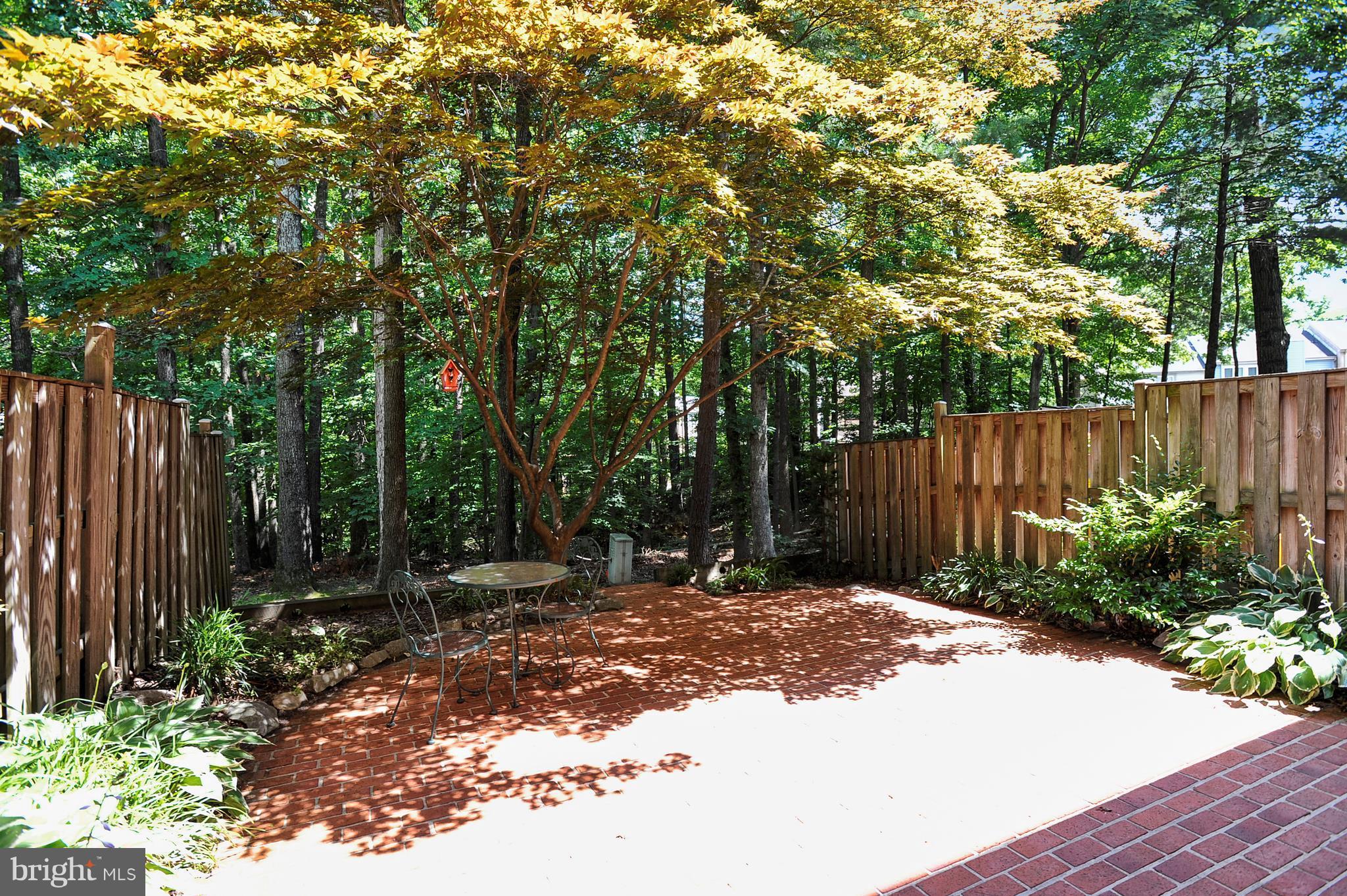 8731 Ridge Hollow Court Springfield, VA 22152 - Photo 26 of 28 Exterior (Rear)