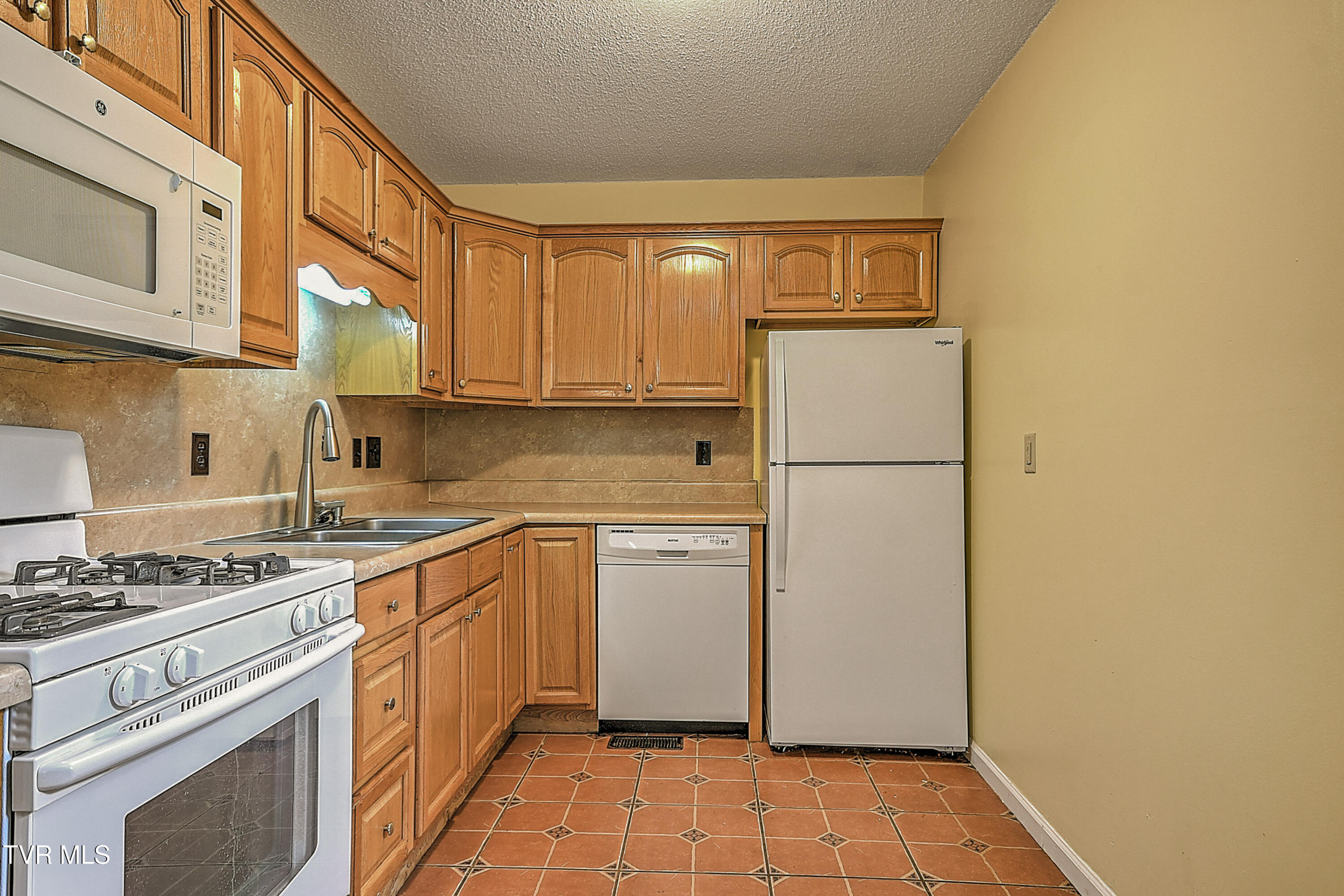 2 Machamer Circle Johnson City, TN 37604 - Photo 8 of 38 2 Machamer MP-8