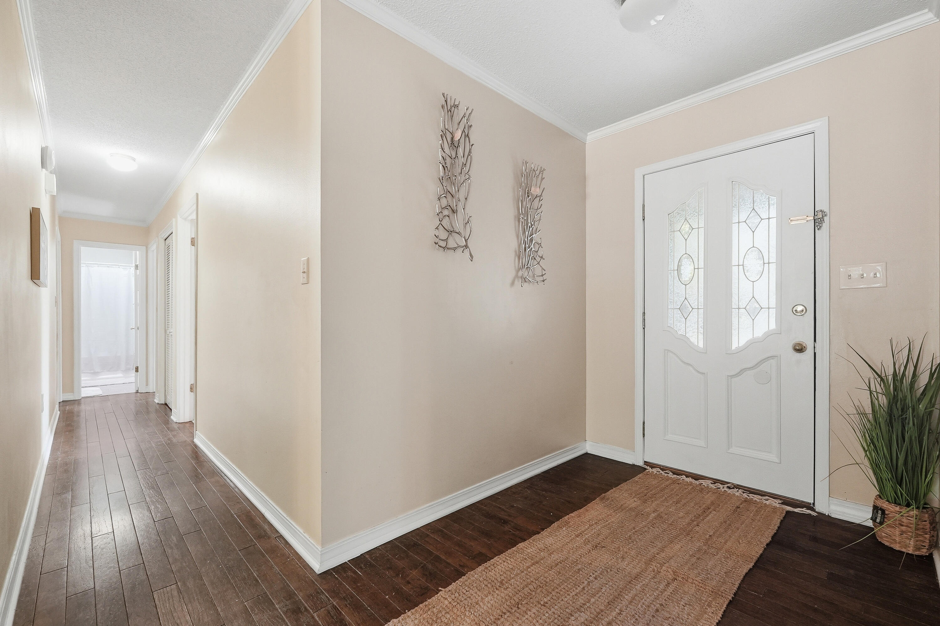 170 Elliott Road Mary Esther, FL 32569 - Photo 9 of 51 FOYER