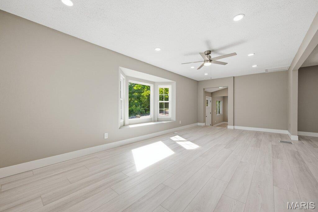 6230 Antire Road High Ridge, MO 63049 - Photo 9 of 30