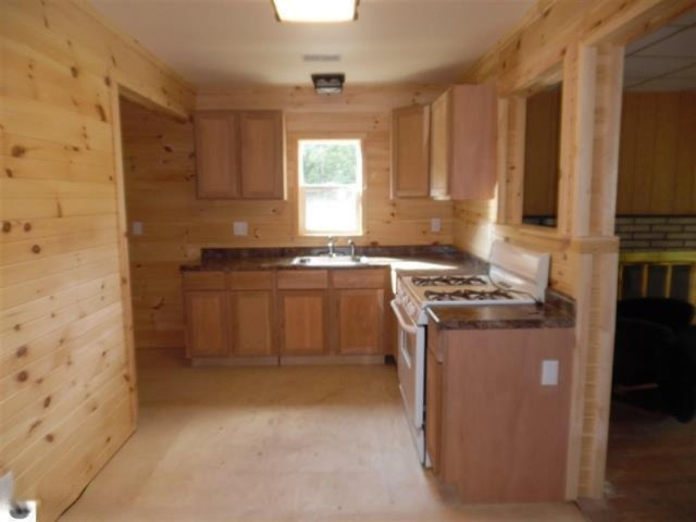 95 North Tippy Dam Road Wellston, MI 49689 - Photo 20 of 41 -115301-19