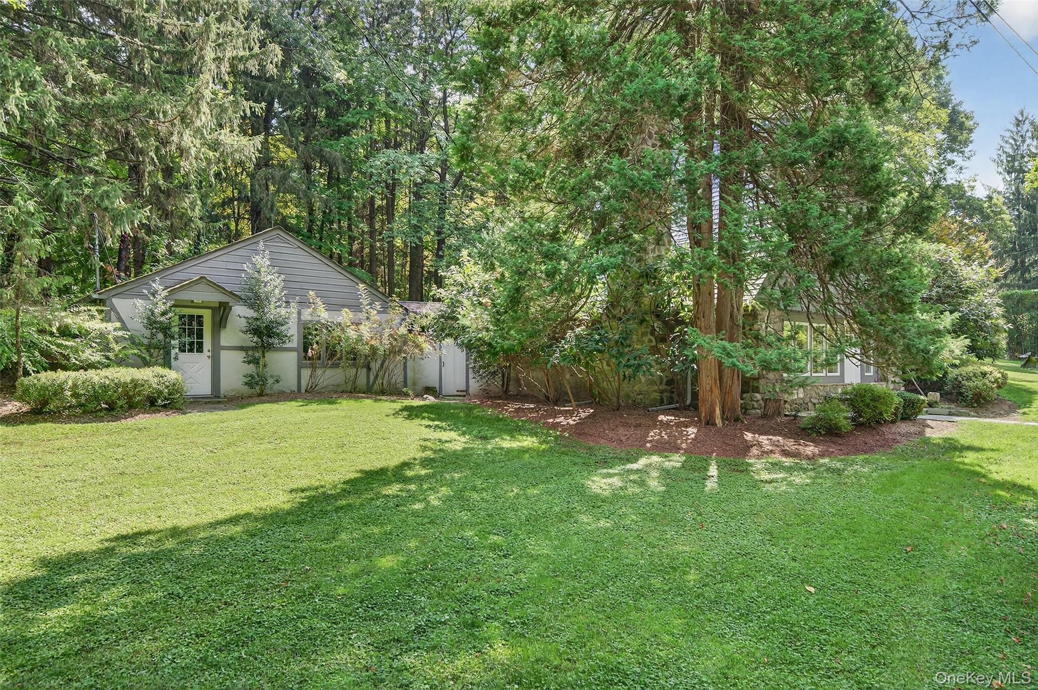 91 Sleepy Valley Road Warwick, NY 10990 - Photo 28 of 30 a backyard of a house with lots of green space