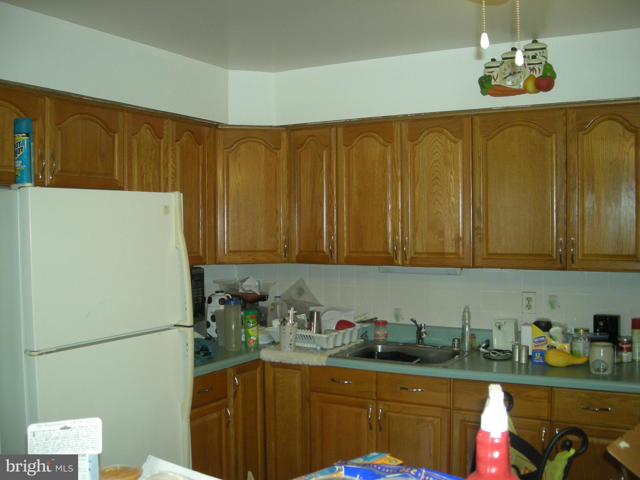 6715 Longhill Road Baltimore, MD 21207 - Photo 5 of 13 Kitchen