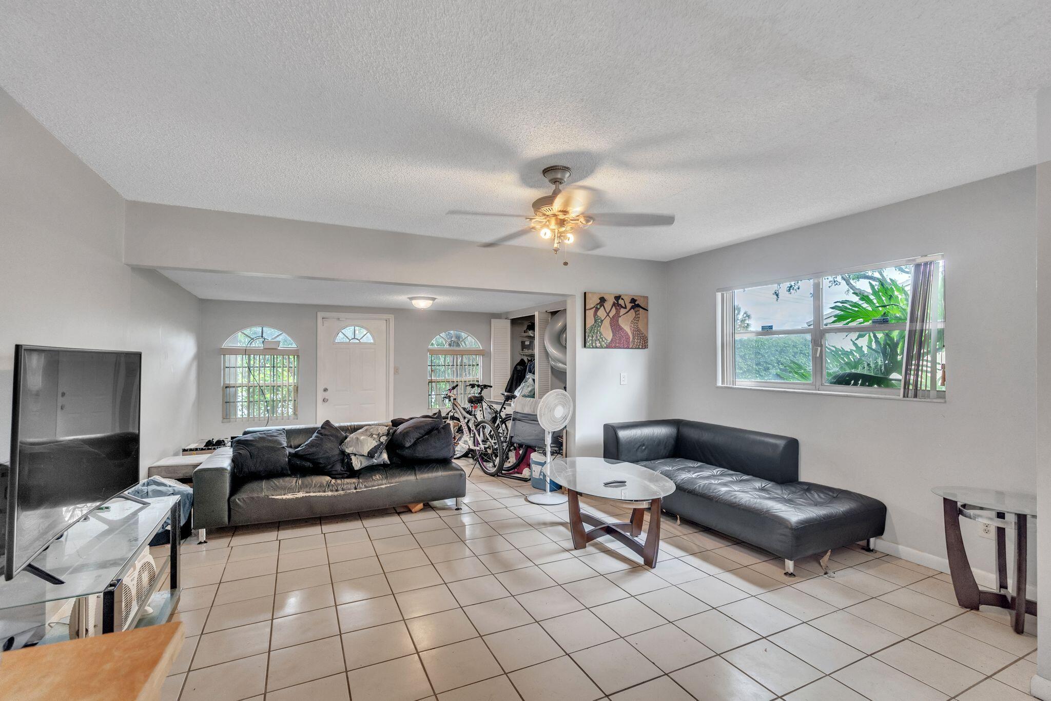 800 Banks Road Coconut Creek, FL 33063 - Photo 23 of 30 800_Banks_Rd_Coconut_Creek_FL_33063_USA-