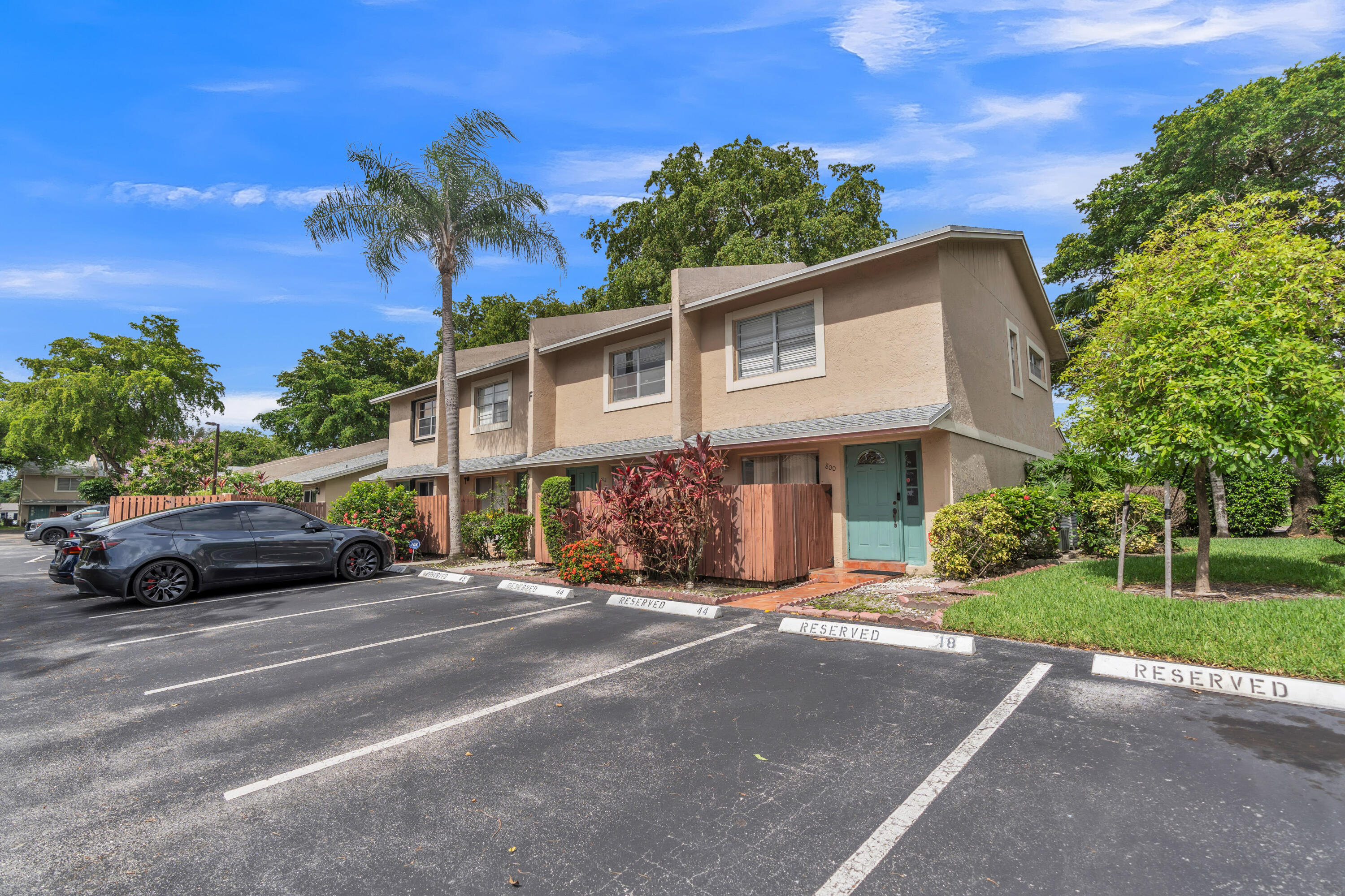 800 Banks Road Coconut Creek, FL 33063 - Photo 10 of 30 800_Banks_Rd_Coconut_Creek_FL_33063_USA-