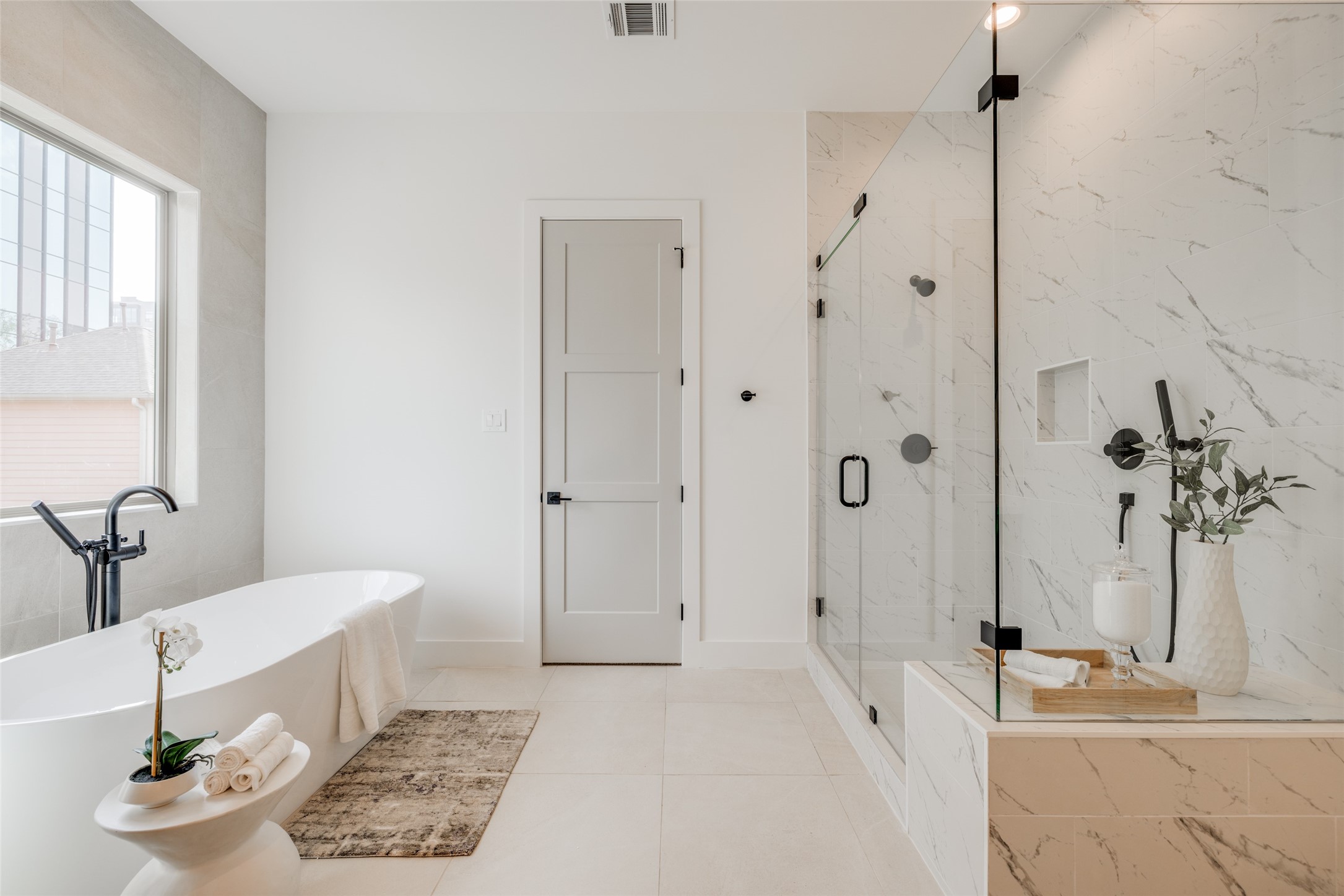 1306 Crocker Street Houston, TX 77019 - Photo 37 of 48 a bathroom with a sink and a mirror