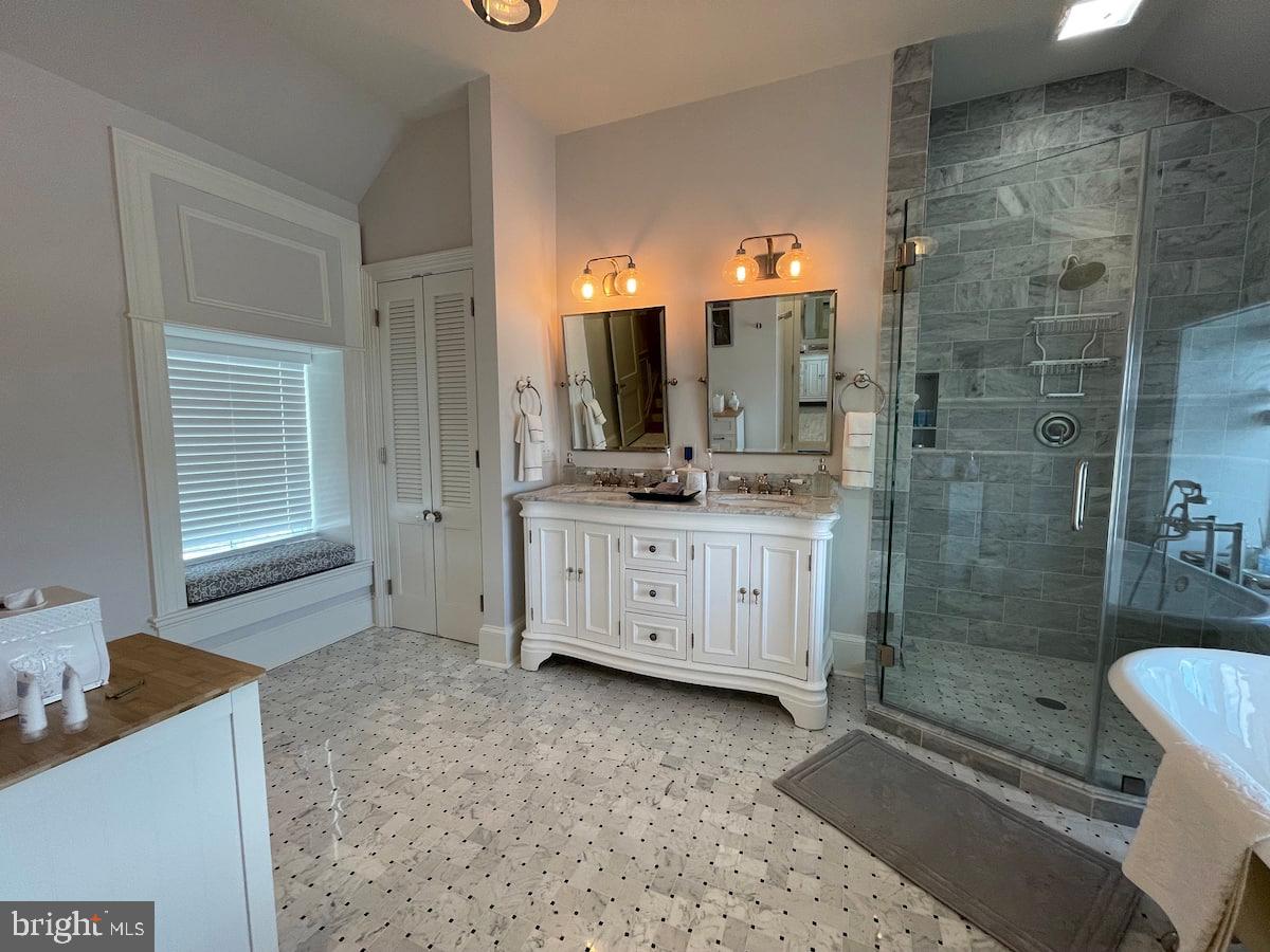 9078 Maidstone Road Delaplane, VA 20144 - Photo 14 of 49