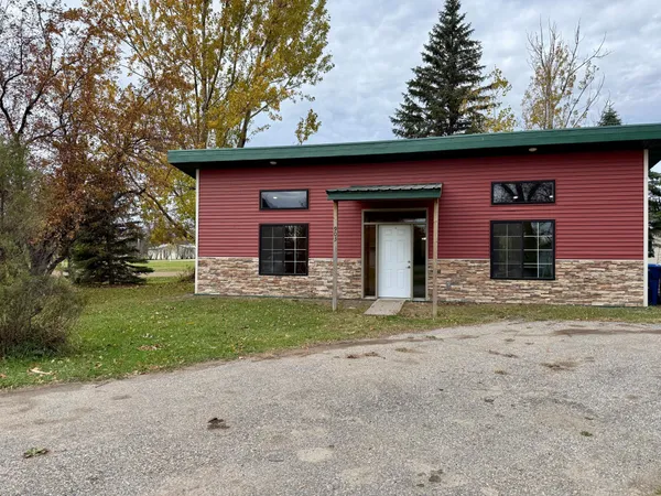 $182,000 | 903 Minnesota Avenue, Tower City, ND 58071
