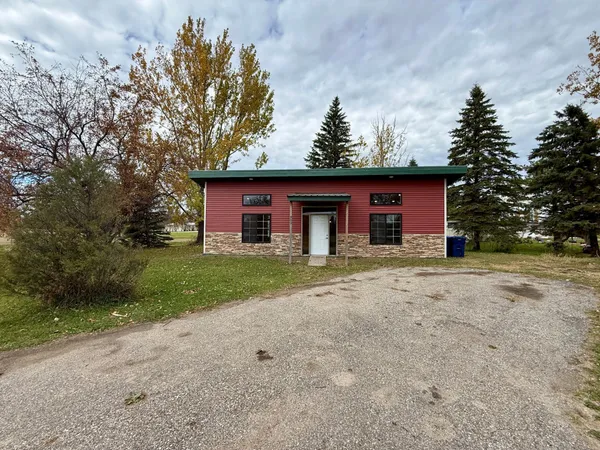 $182,000 | 903 Minnesota Avenue, Tower City, ND 58071