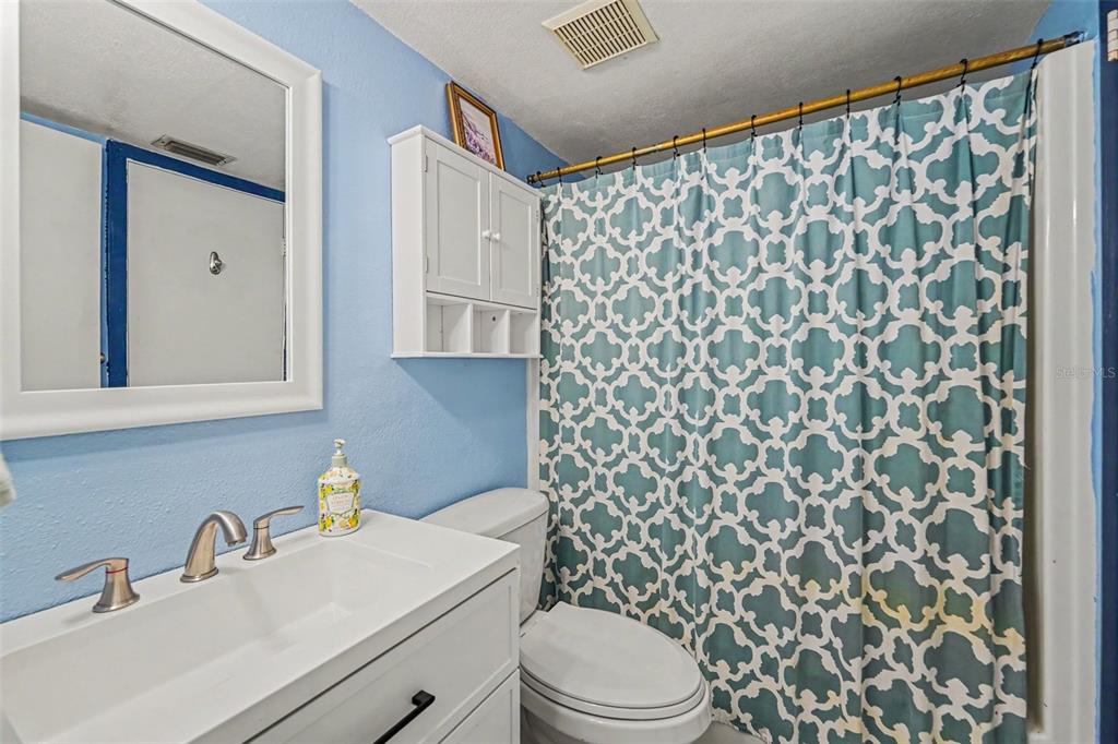 2095 Sunset Point Road, Unit 1904 Clearwater, FL 33765 - Photo 13 of 15