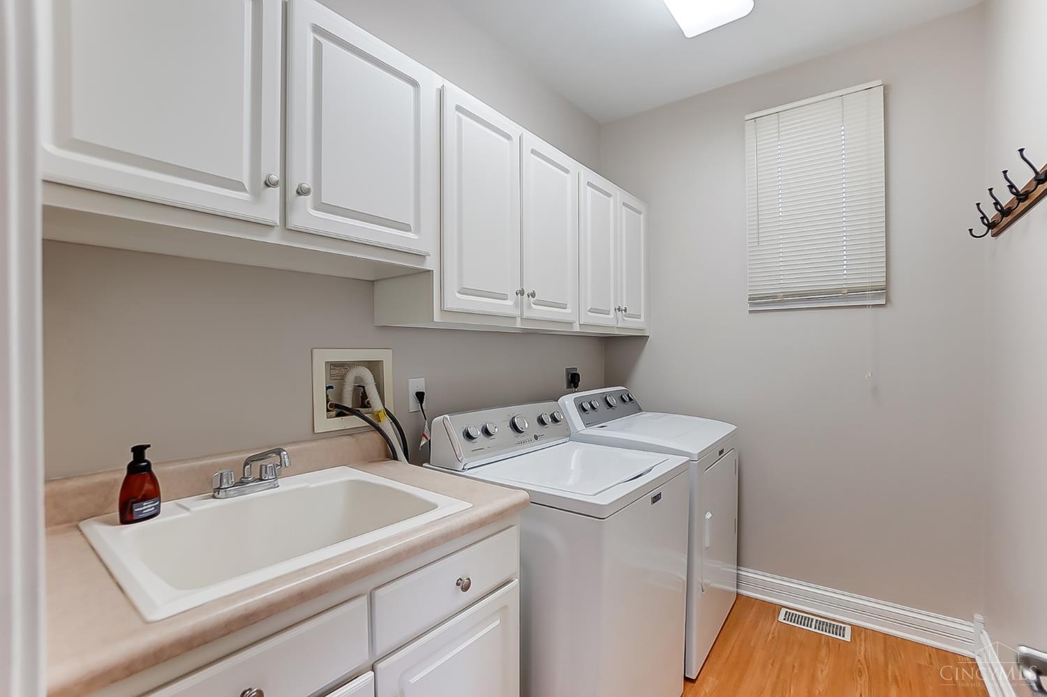 8676 Kenwood Road Cincinnati, OH 45242 - Photo 18 of 50