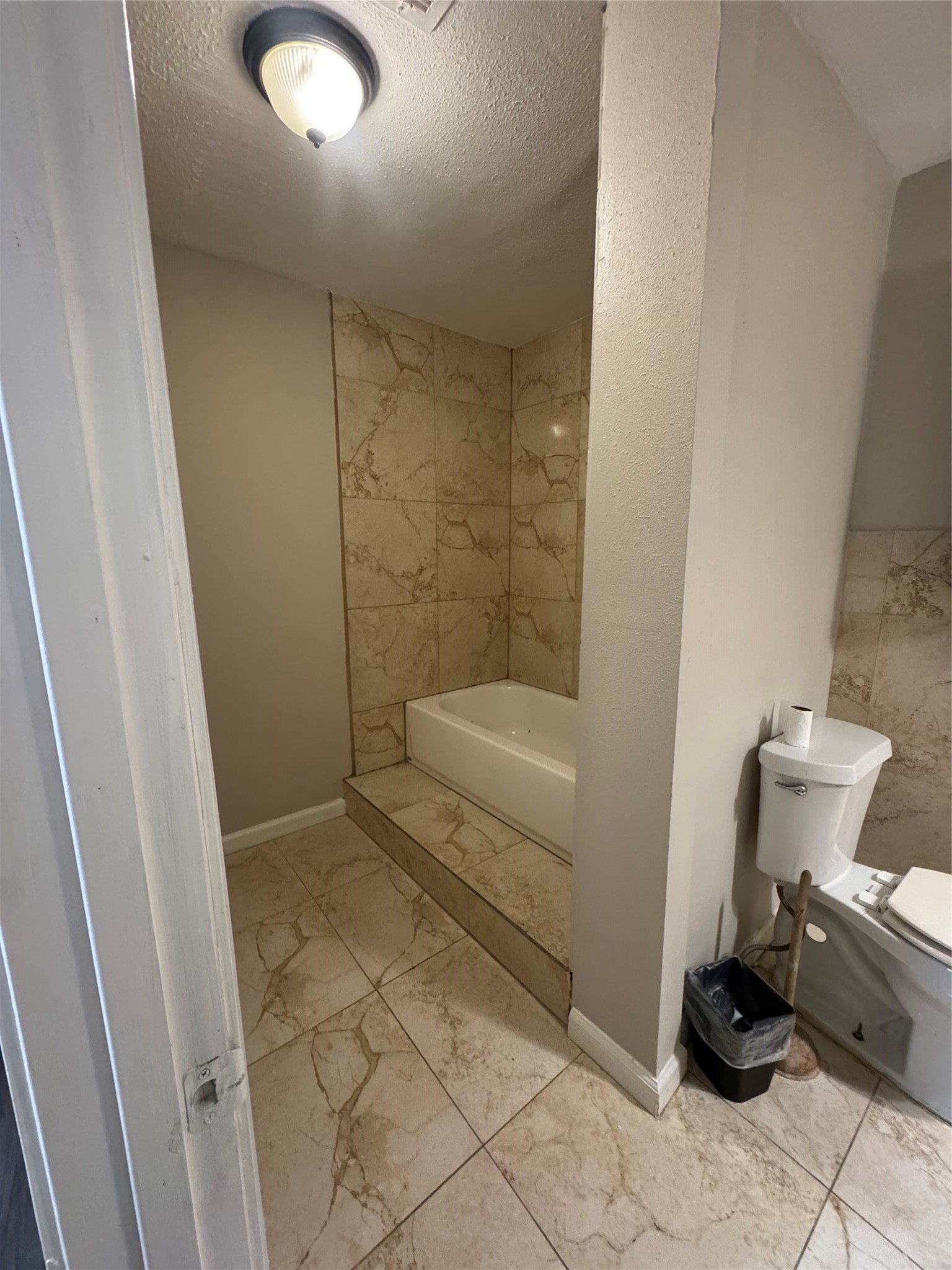 11322 Murr Way Houston, TX 77048 - Photo 10 of 25