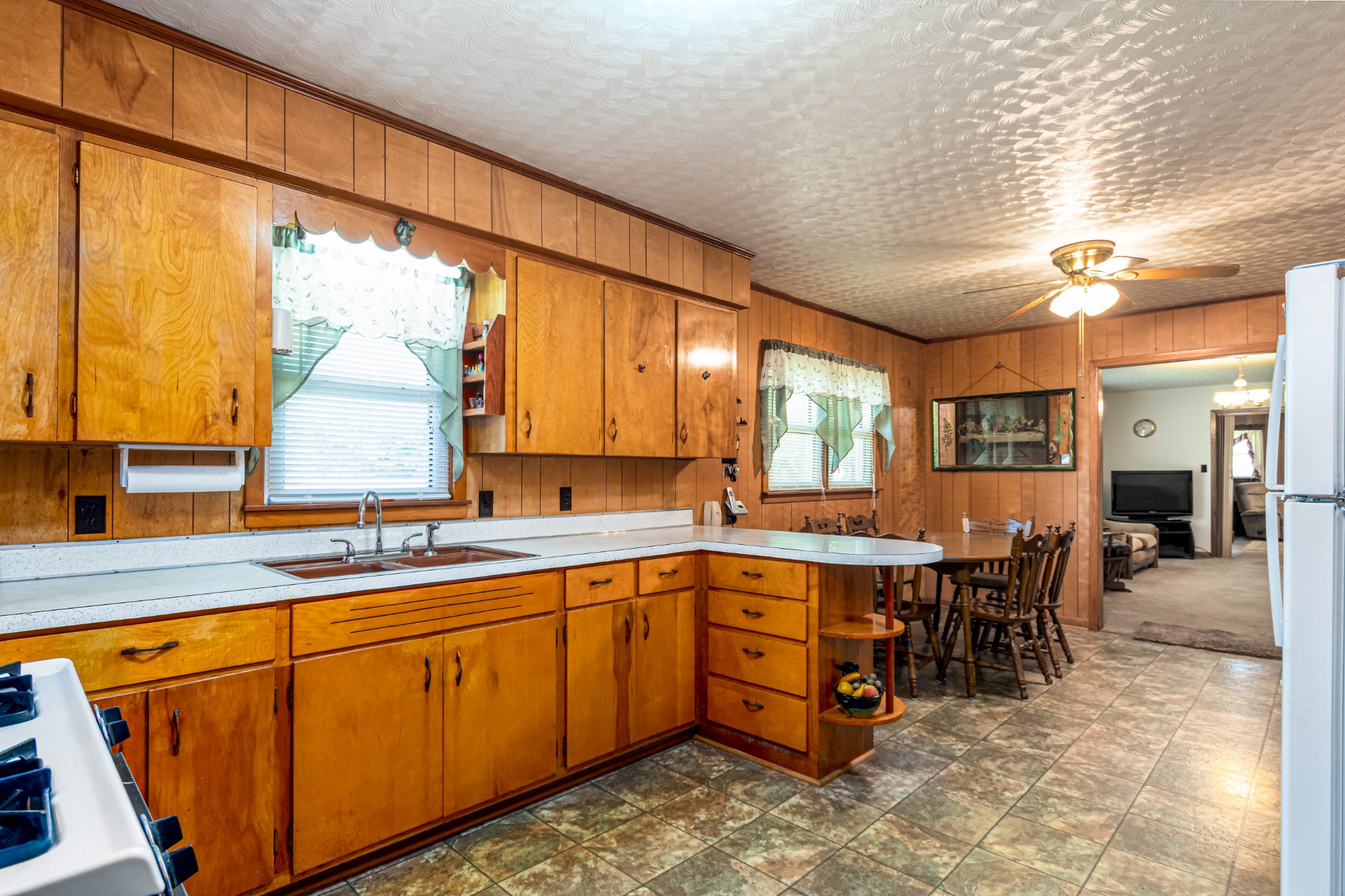212 Davis Mill Road Parsons, TN 38363 - Photo 2 of 22 Gallery Image 2