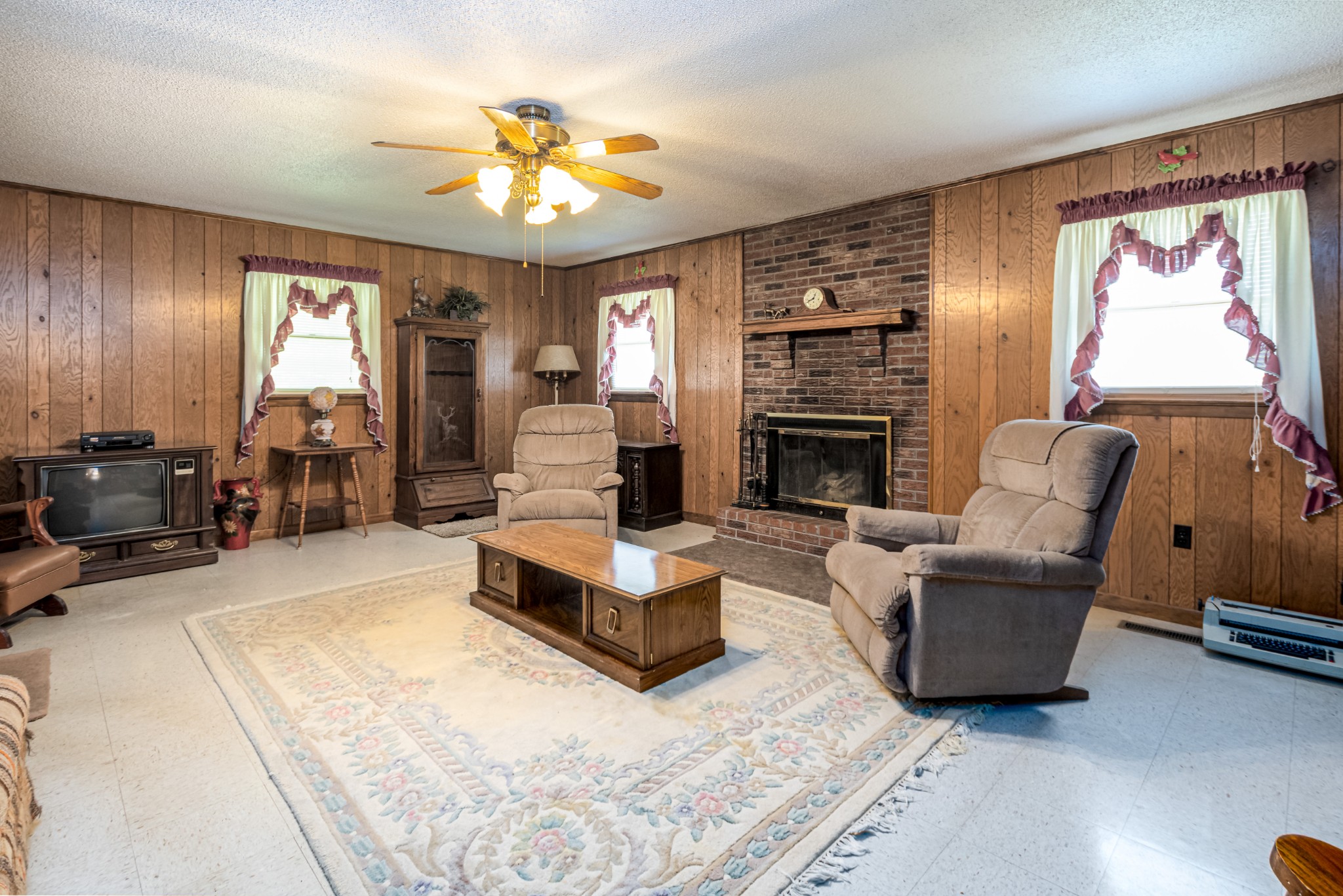 212 Davis Mill Road Parsons, TN 38363 - Photo 7 of 22 Gallery Image 7