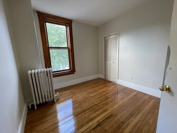 $7,250 | 338 K Street, Unit 1, Boston, MA 02127