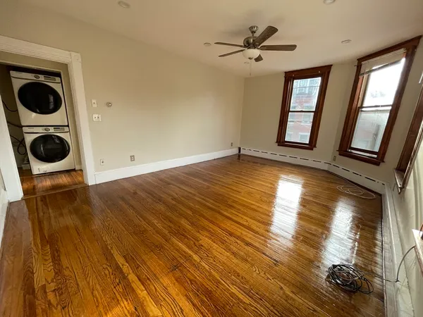 $7,250 | 338 K Street, Unit 1, Boston, MA 02127