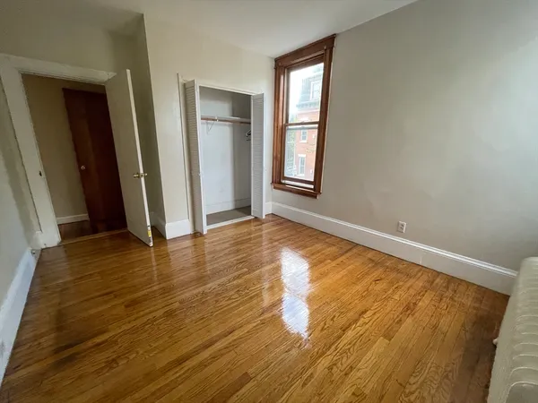 $7,250 | 338 K Street, Unit 1, Boston, MA 02127