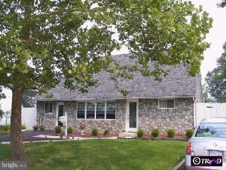 61 Island Road Levittown, PA 19057 - Photo 1 of 1 Gallery Image 1