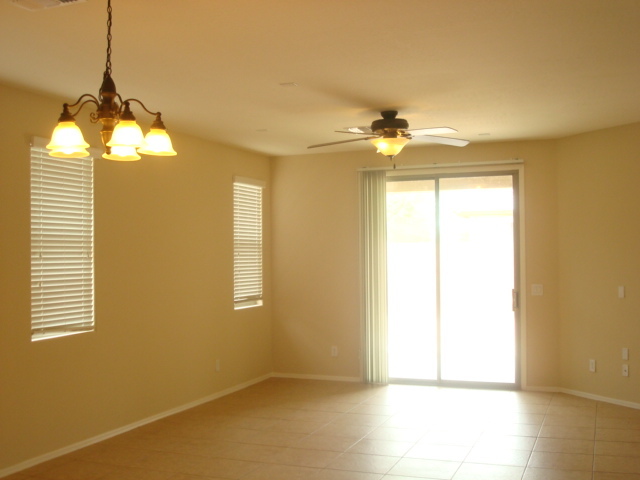 8918 West Cordes Road Tolleson, AZ 85353 - Photo 4 of 19 Living Room