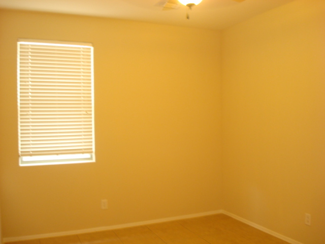 8918 West Cordes Road Tolleson, AZ 85353 - Photo 10 of 19 Den