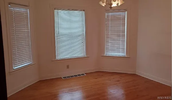 $214,900 | 6 Meeker Avenue, Utica, NY 13502