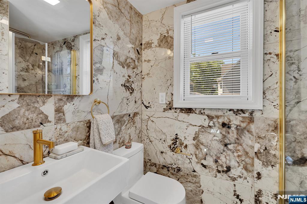 25 Riverview Avenue Rutherford, NJ 07070 - Photo 27 of 50