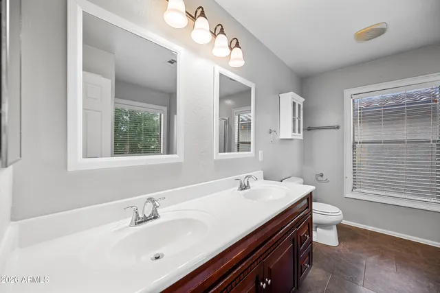 $2,000 | 10923 West Elm Street, Phoenix, AZ 85037