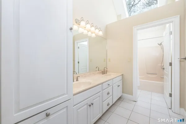 $894,900 | Undisclosed Address, Avon, CT 06001
