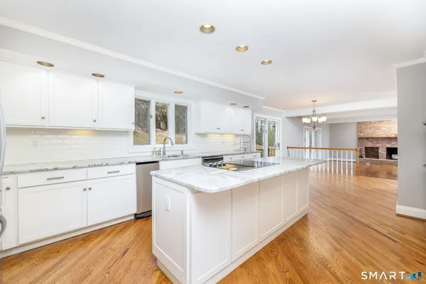 $894,900 | Undisclosed Address, Avon, CT 06001